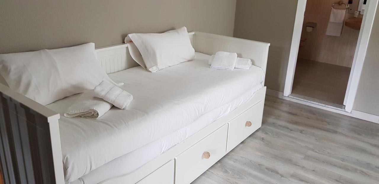 Hotel Marques De La Moral Naveces Екстер'єр фото